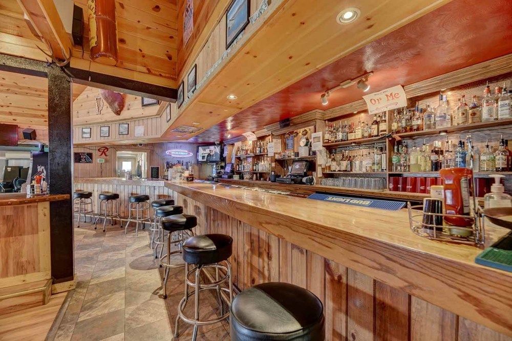 The Dam Bar : 8030 Canyon Ferry Rd, Helena, MT 59602